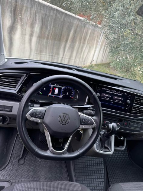VOLKSWAGEN TRANSPORTER 2023