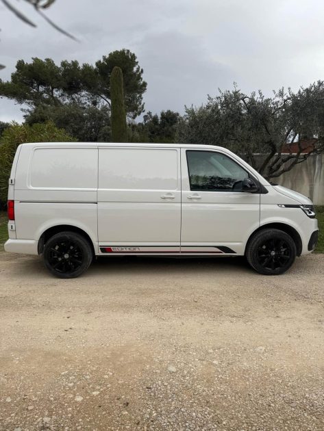 VOLKSWAGEN TRANSPORTER 2023