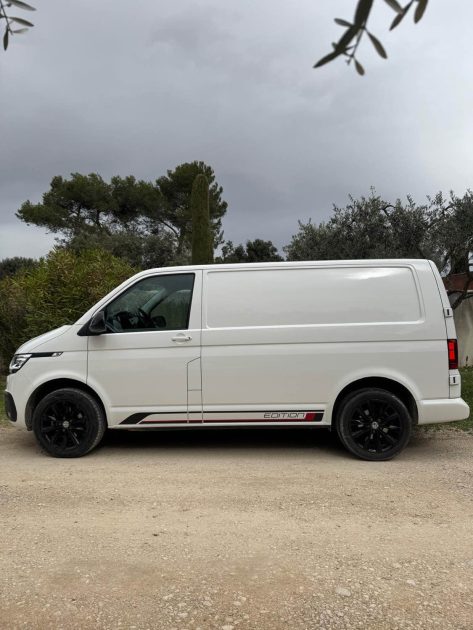 VOLKSWAGEN TRANSPORTER 2023