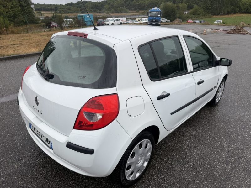 RENAULT CLIO 1.5 DCI 68CV DEPOT-VENTE