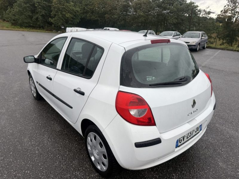 RENAULT CLIO 1.5 DCI 68CV DEPOT-VENTE