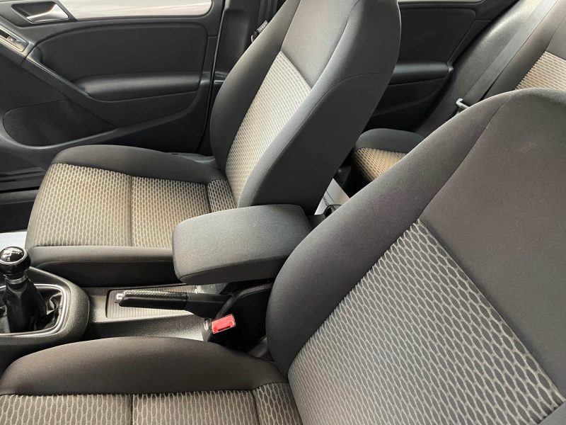 VOLKSWAGEN GOLF VI GARANTIE 12 MOIS 1.6 TDI 105ch BLUEMOTION TECHNOLOGY CONFORTLINE 5 PORTES