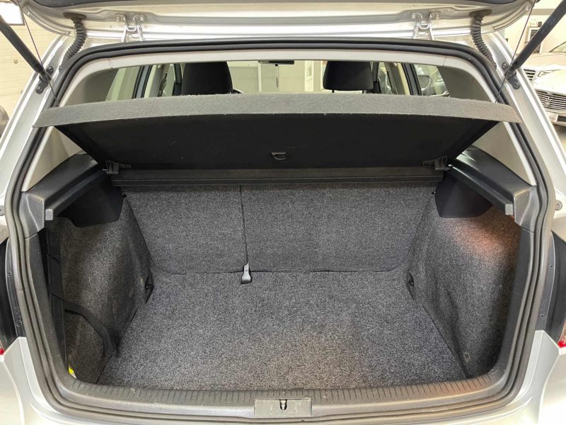 VOLKSWAGEN GOLF VI GARANTIE 12 MOIS 1.6 TDI 105ch BLUEMOTION TECHNOLOGY CONFORTLINE 5 PORTES