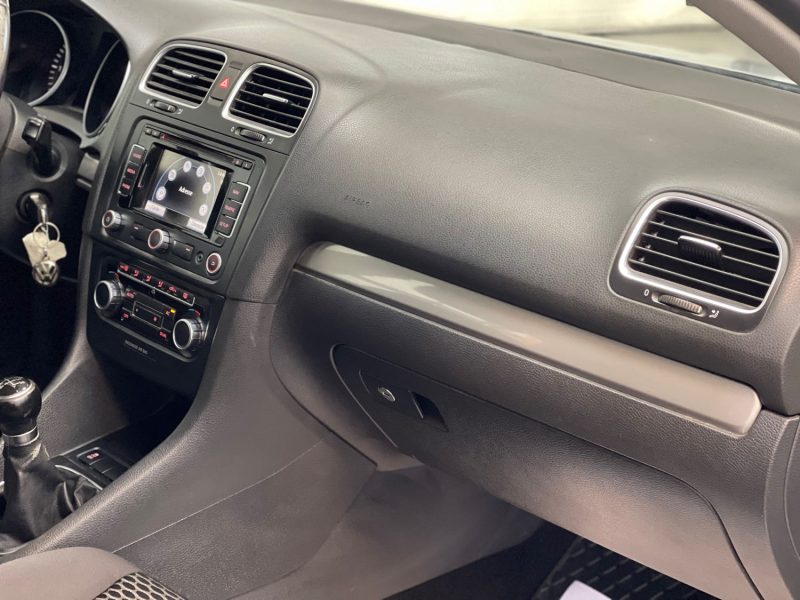 VOLKSWAGEN GOLF VI GARANTIE 12 MOIS 1.6 TDI 105ch BLUEMOTION TECHNOLOGY CONFORTLINE 5 PORTES