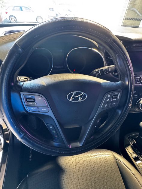 Hyundai Santa Fe 2.2 CRDi 200ch – 7 places – Révisé, garanti, aucun frais à prévoir