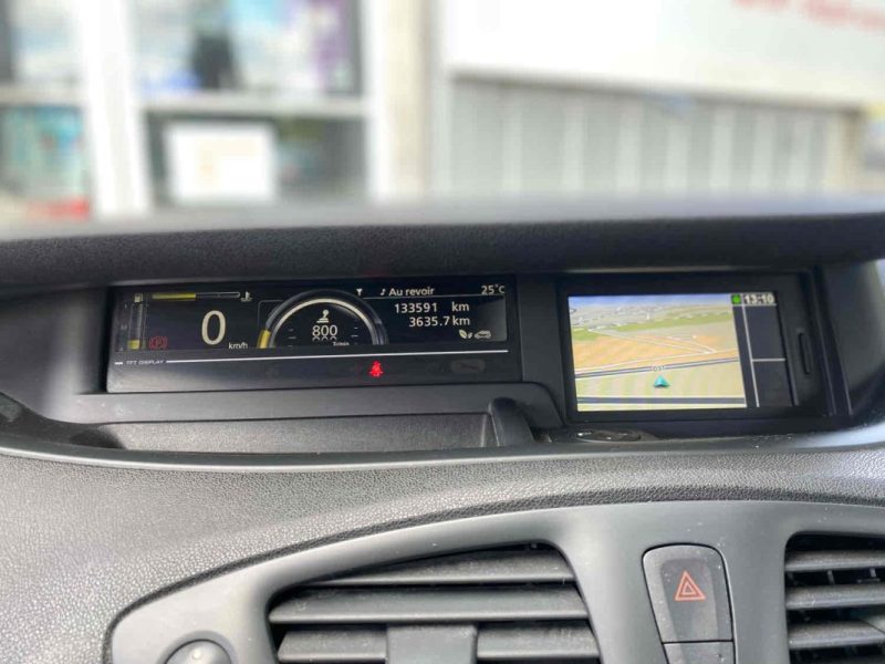 RENAULT GRAND SCENIC 1.2 TCe 130ch energy Dynamique eco² 5 places- SUIVI