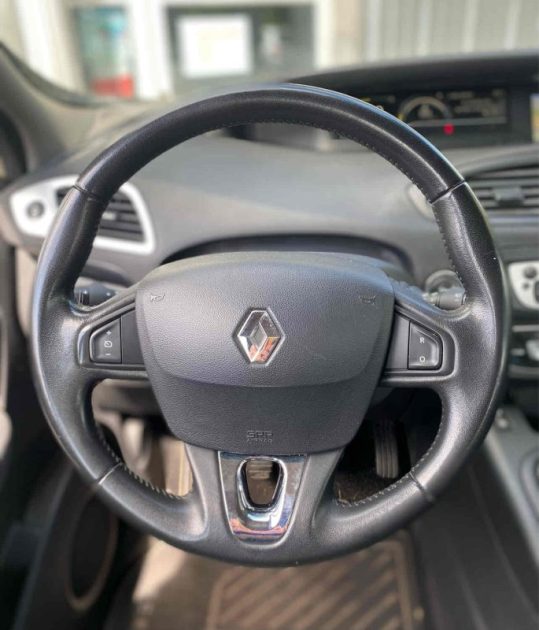 RENAULT GRAND SCENIC 1.2 TCe 130ch energy Dynamique eco² 5 places- SUIVI