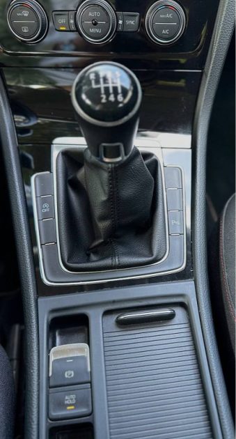 VOLKSWAGEN GOLF 7 1.0 TSI 110 CH - EDITION SOUND -SUIVI DISPONIBLE - IDEAL VILLE OU JEUNE PERMIS