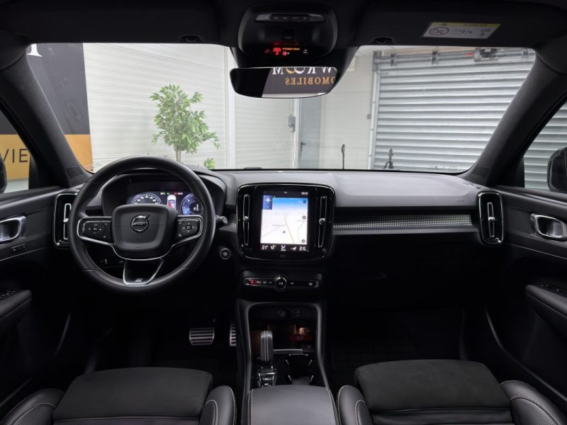 VOLVO XC40 D4 AWD 190ch - R-Design FULL Geartronic 8