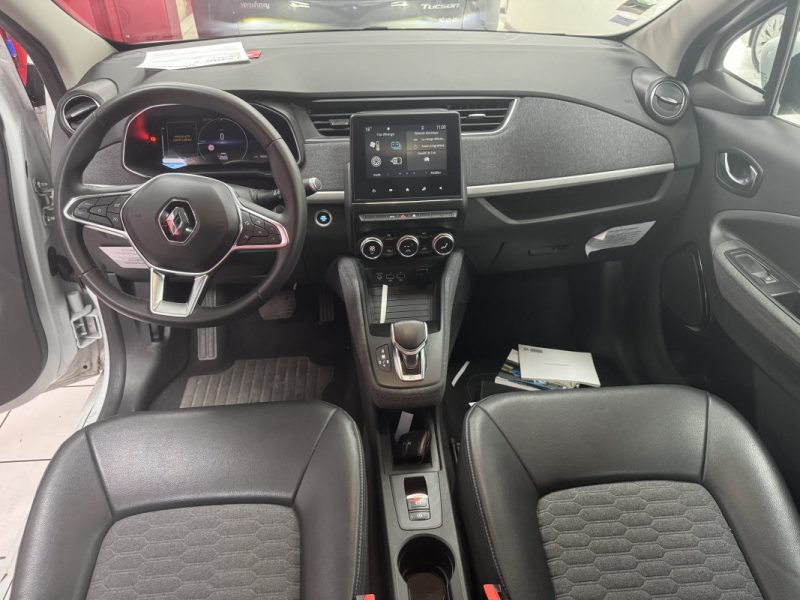 RENAULT ZOE 52 KWH ZEN R110 ACHAT INTEGRAL/1 ERE MAIN/TVA RECUPERABLE