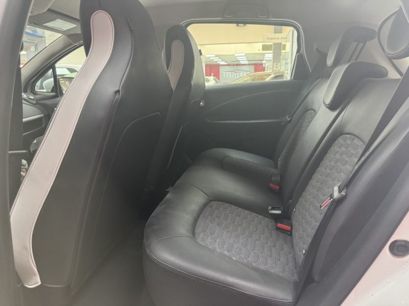 RENAULT ZOE 52 KWH ZEN R110 ACHAT INTEGRAL/1 ERE MAIN/TVA RECUPERABLE