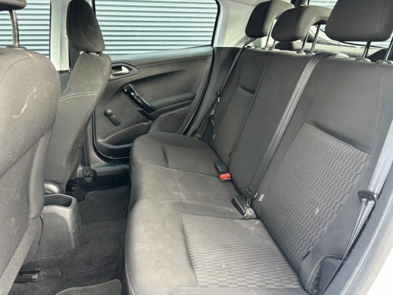PEUGEOT 208 1.5 BLUEHDI 75cv BVM5