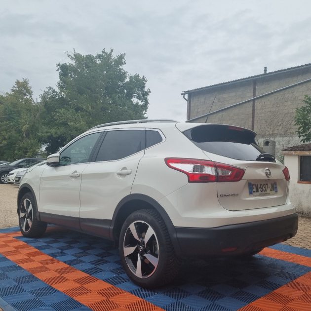 NISSAN QASHQAI 2016