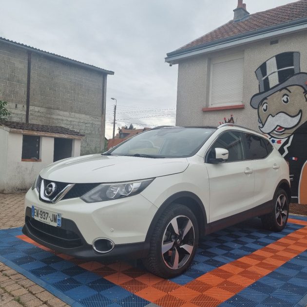 NISSAN QASHQAI 2016