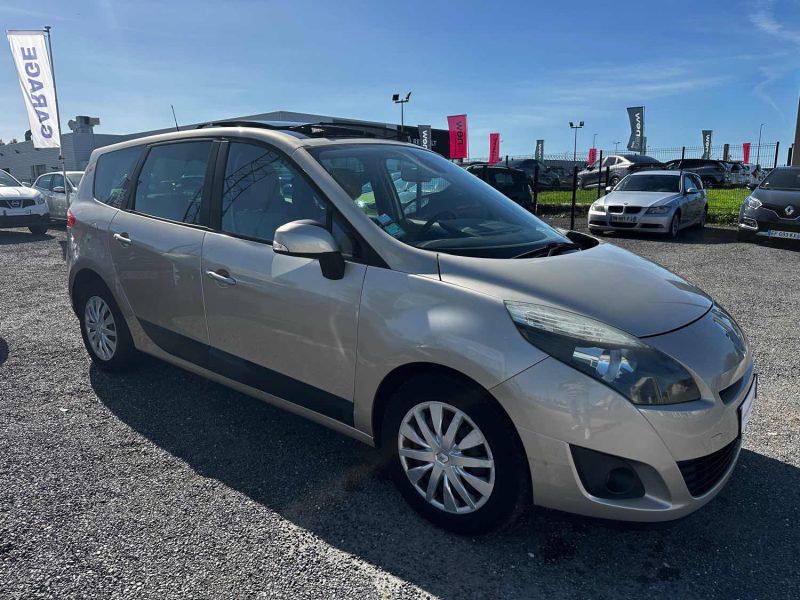 RENAULT GRAND SCENIC III 1.5 DCI 105