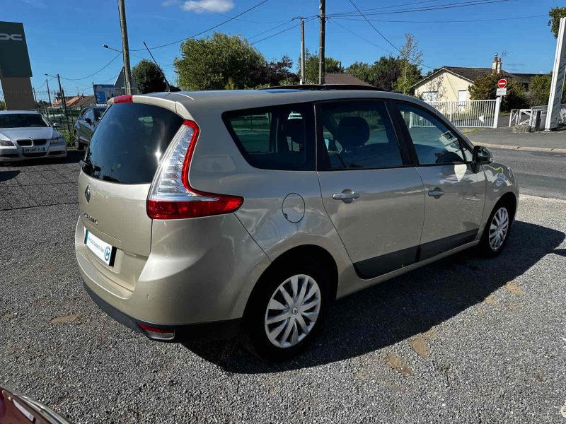 RENAULT GRAND SCENIC III 1.5 DCI 105