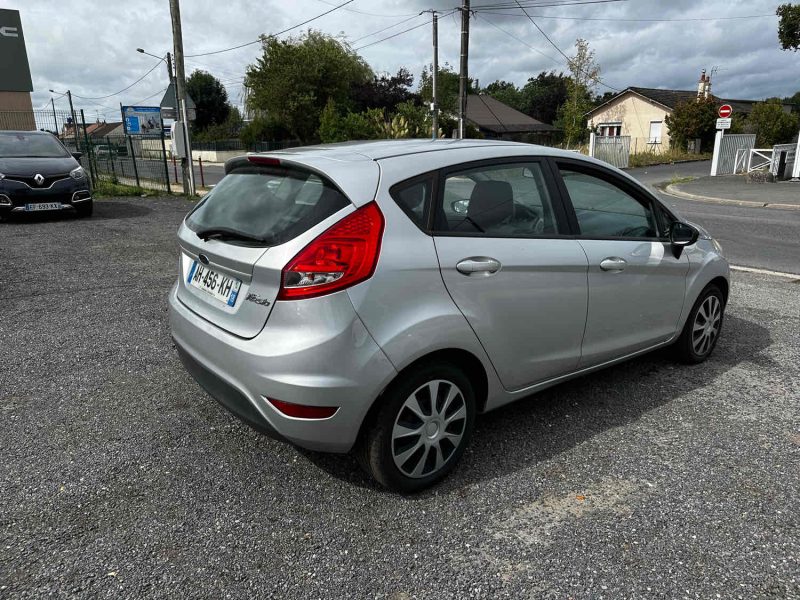 FORD FIESTA 1.2 i 60 essence CLIM 