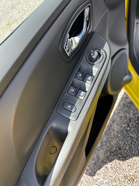 RENAULT CLIO TCE 90 essence CLIM