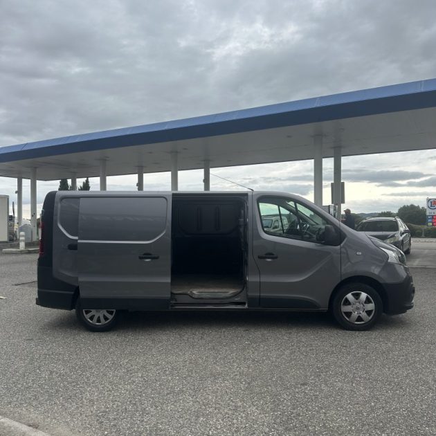 RENAULT TRAFIC L2H1 1200 1.6 dCi 125 ch Energy Grand Confort Garantie 12 Mois 
