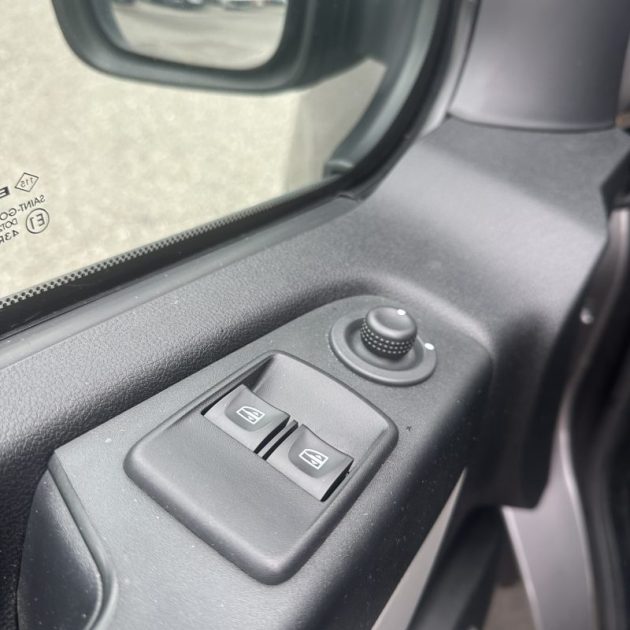 RENAULT TRAFIC L2H1 1200 1.6 dCi 125 ch Energy Grand Confort Garantie 12 Mois 