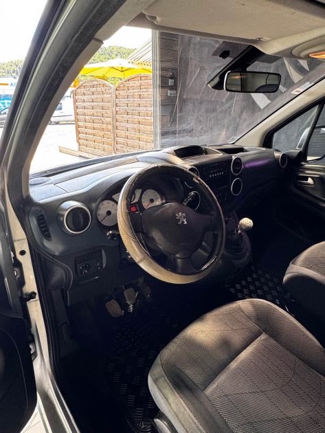 Peugeot Partner 1.6 HDi Édition Loisir – Révisé, garanti, aucun frais à prévoir