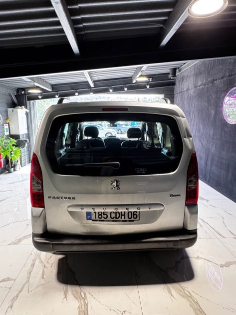 Peugeot Partner 1.6 HDi Édition Loisir – Révisé, garanti, aucun frais à prévoir