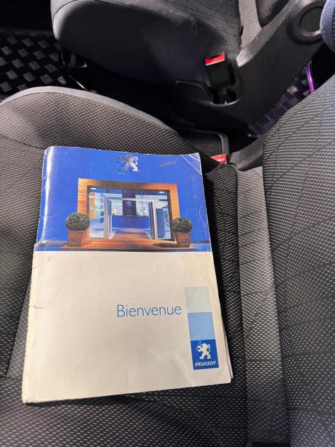 Peugeot Partner 1.6 HDi Édition Loisir – Révisé, garanti, aucun frais à prévoir