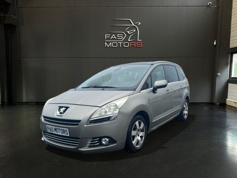 PEUGEOT 5008 - 1 2011