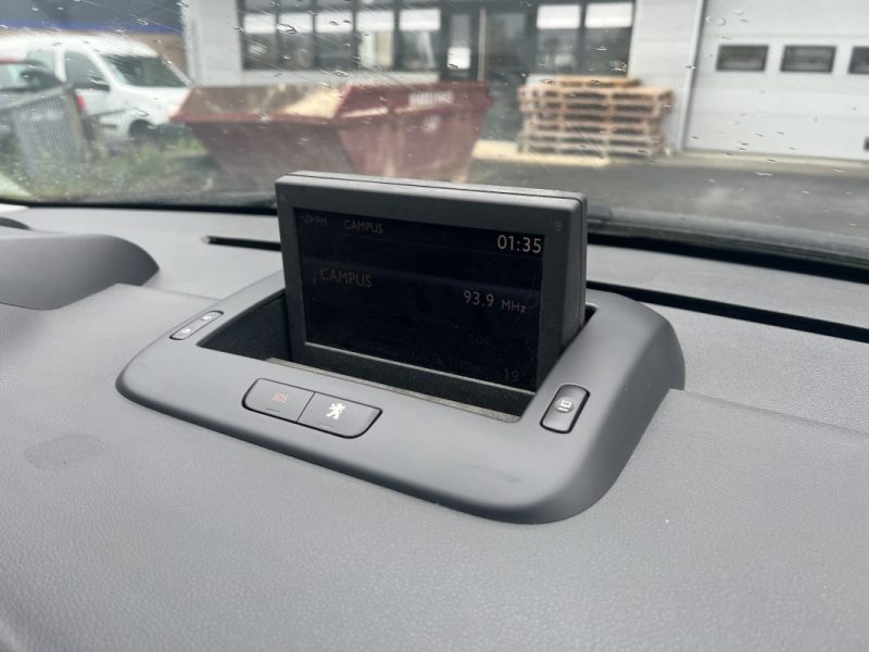 PEUGEOT 5008 - 1 2011