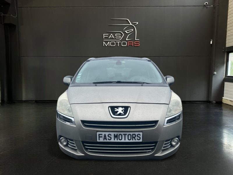PEUGEOT 5008 - 1 2011