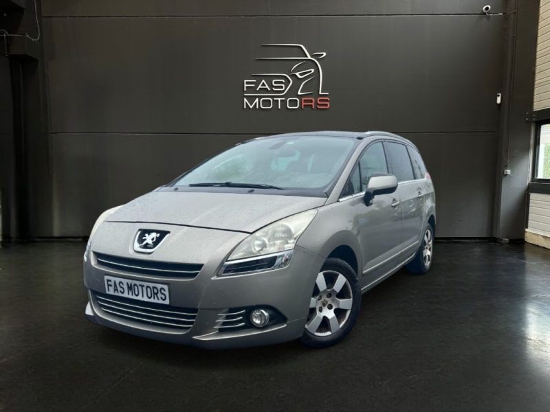 PEUGEOT 5008 - 1 2011