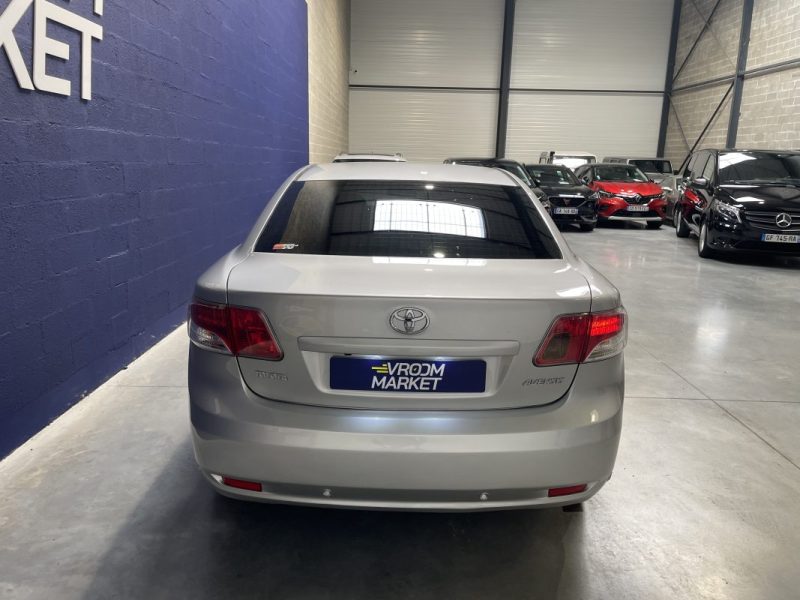 TOYOTA AVENSIS 2009