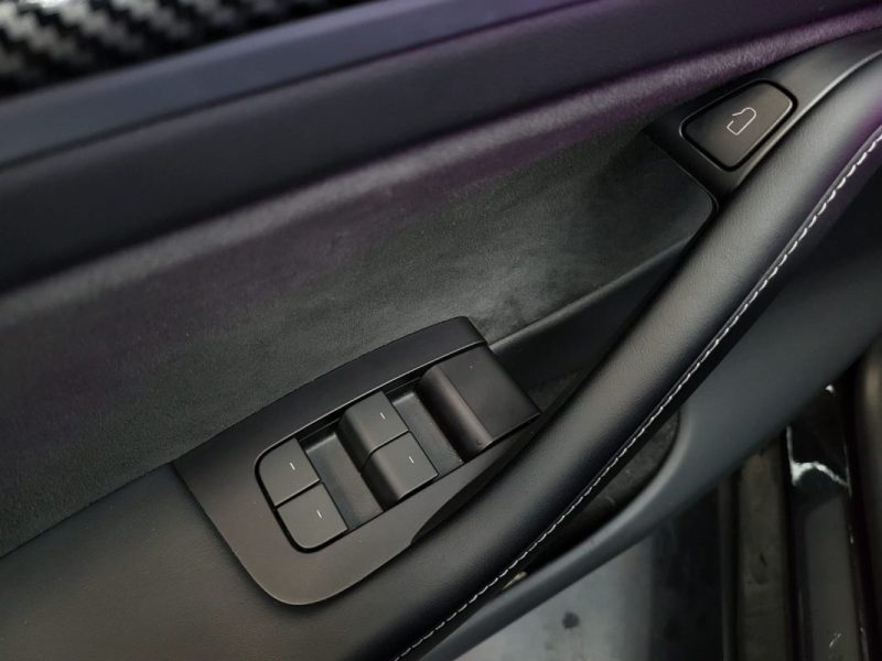 TESLA MODEL Y 300ch STANDARD + RWD