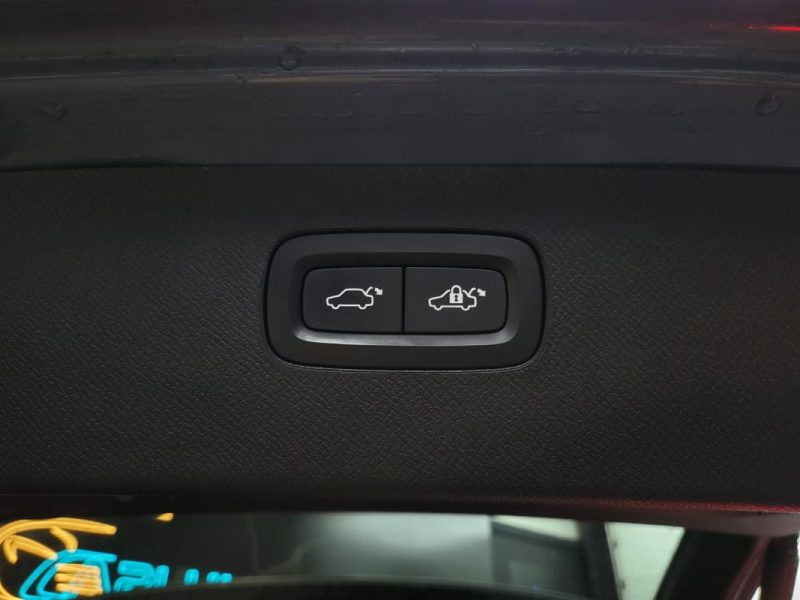 VOLVO XC90 B5 Ultimate Style Chrome 2.0 TDI Geartronic 8 235ch 