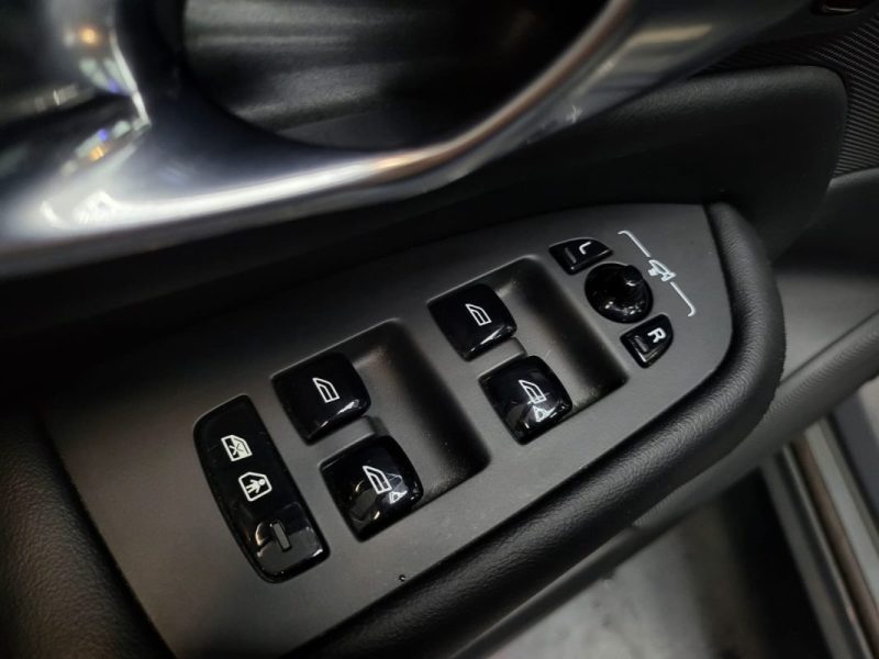 VOLVO XC90 B5 Ultimate Style Chrome 2.0 TDI Geartronic 8 235ch 