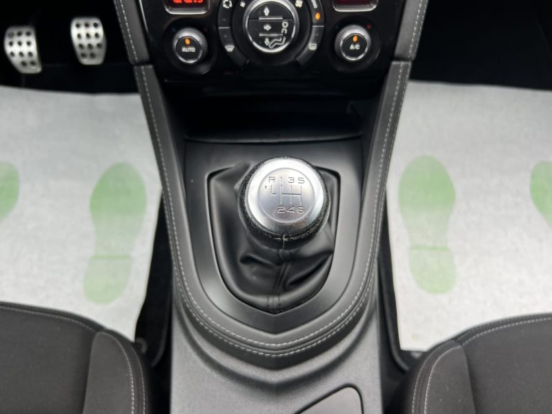 PEUGEOT RCZ 2.0 HDI 163 Cv ECRAN TACTILE ANDROID & APPLE CARPLAY / CAMERA RECUL - GARANTIE 1 AN