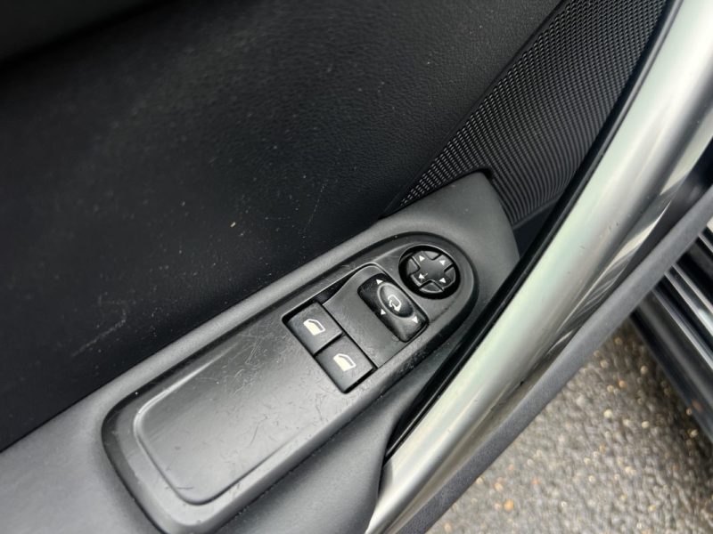 PEUGEOT RCZ 2.0 HDI 163 Cv ECRAN TACTILE ANDROID & APPLE CARPLAY / CAMERA RECUL - GARANTIE 1 AN