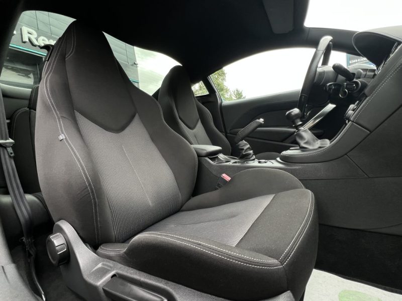 PEUGEOT RCZ 2.0 HDI 163 Cv ECRAN TACTILE ANDROID & APPLE CARPLAY / CAMERA RECUL - GARANTIE 1 AN