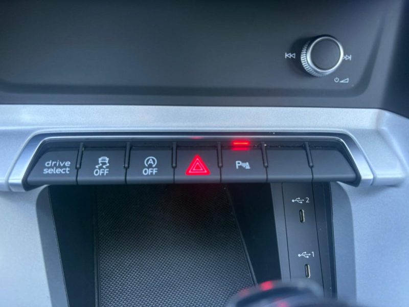 Audi Q3 35 TDI Design 2.0 150ch BVA7 🚗 1ère main / Suivi ✅ / Reprise / Garantie 6 mois ✅