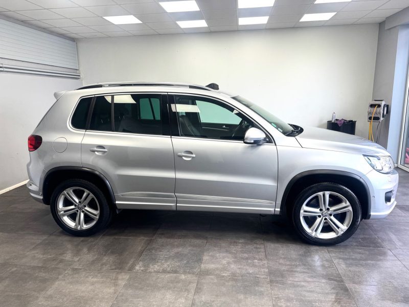 VOLKSWAGEN TIGUAN 2016