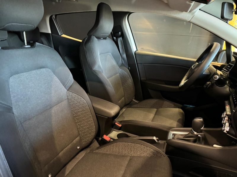 CLIO 5 E-TECH BUSINESS 140 SIEGES CHAUFFANTS / ENTRETIEN RENAULT / 4 PNEUS NEUFS