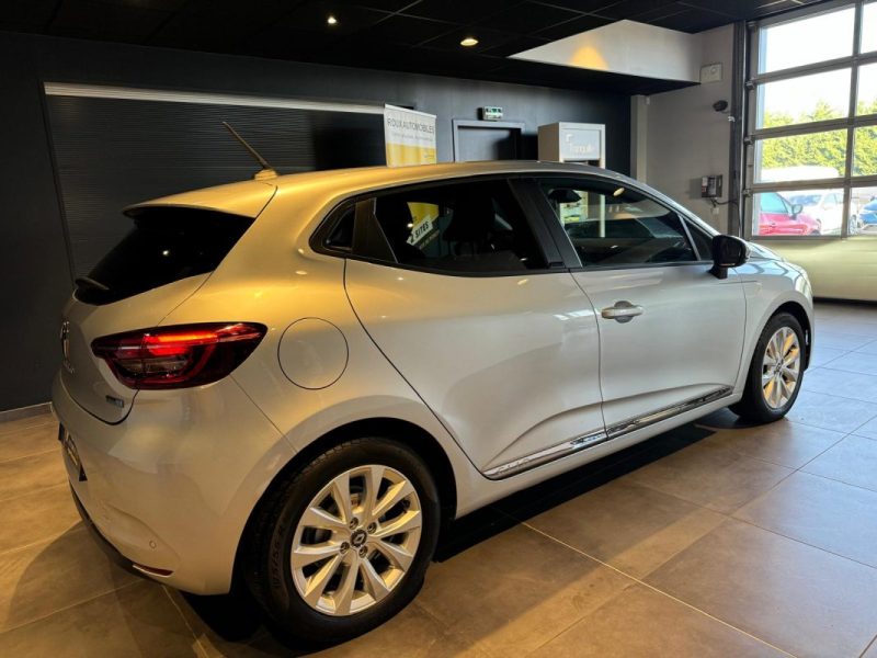 RENAULT  CLIO  2021