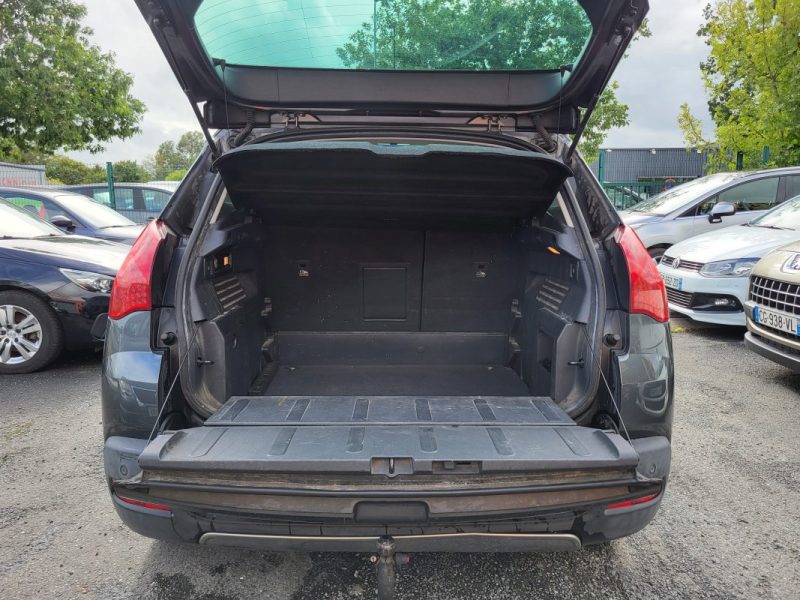 PEUGEOT 3008  2.0 HDi 150 cv - GARANTIE