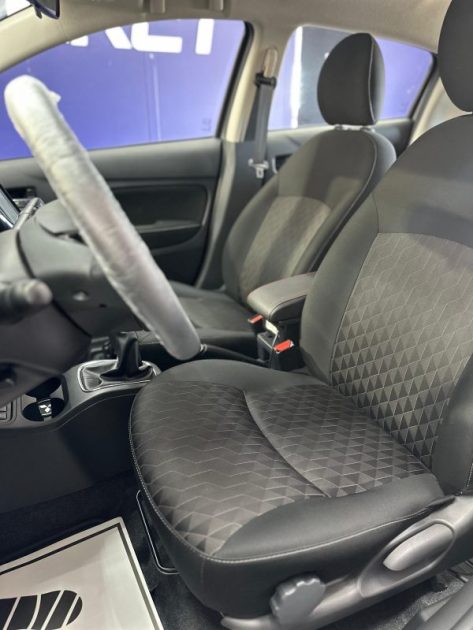 MITSUBISHI SPACE STAR IN 1.0 MIVEC 71ch Invite 2021