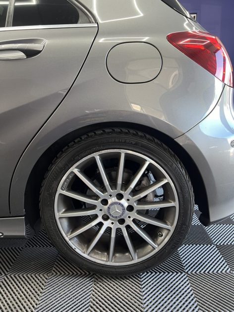 MERCEDES CLASSE A 200 d AMG-Line - Toit ouvrant - CarPlay - Sièges mémoires - Cuir 2016