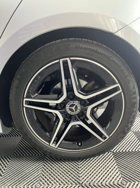 MERCEDES CLASSE A180 D AMG Line 7G-Dct - Toit ouvrant - Eclairage d\'ambiance - Carplay - GPS - 2018