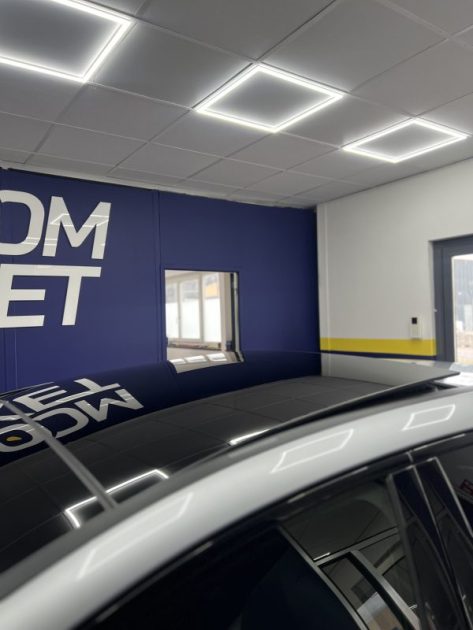 MERCEDES CLASSE A180 D AMG Line 7G-Dct - Toit ouvrant - Eclairage d\'ambiance - Carplay - GPS - 2018