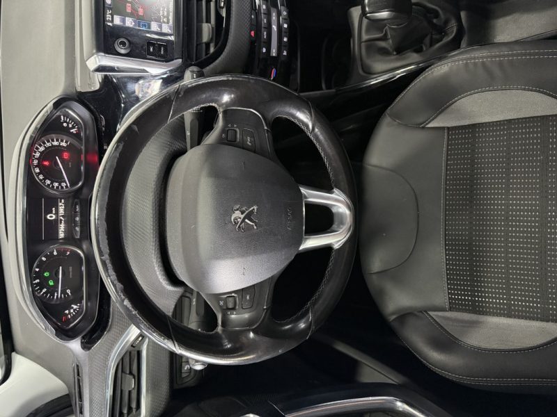 PEUGEOT 2008 2015 1.2 PureTech 110cv Urban Cross 