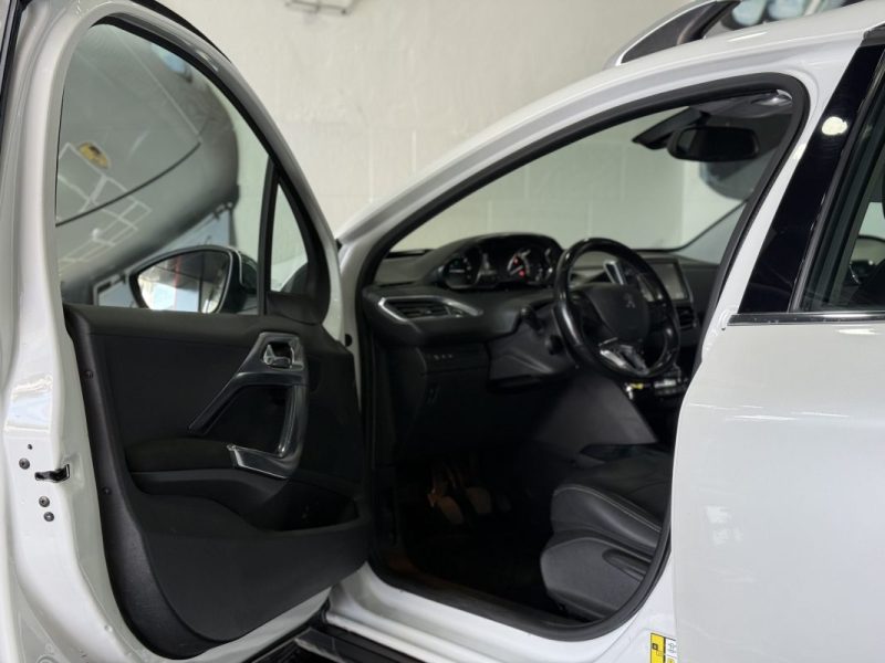 PEUGEOT 2008 2015 1.2 PureTech 110cv Urban Cross 