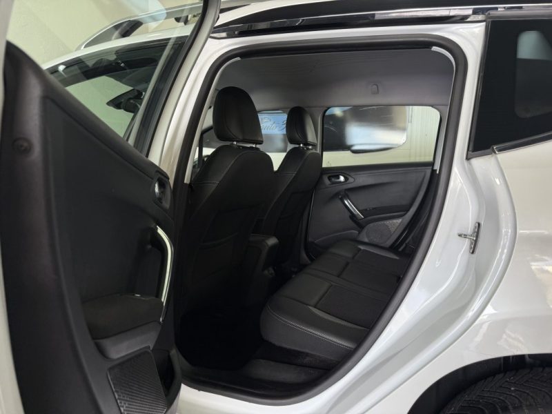 PEUGEOT 2008 2015 1.2 PureTech 110cv Urban Cross 